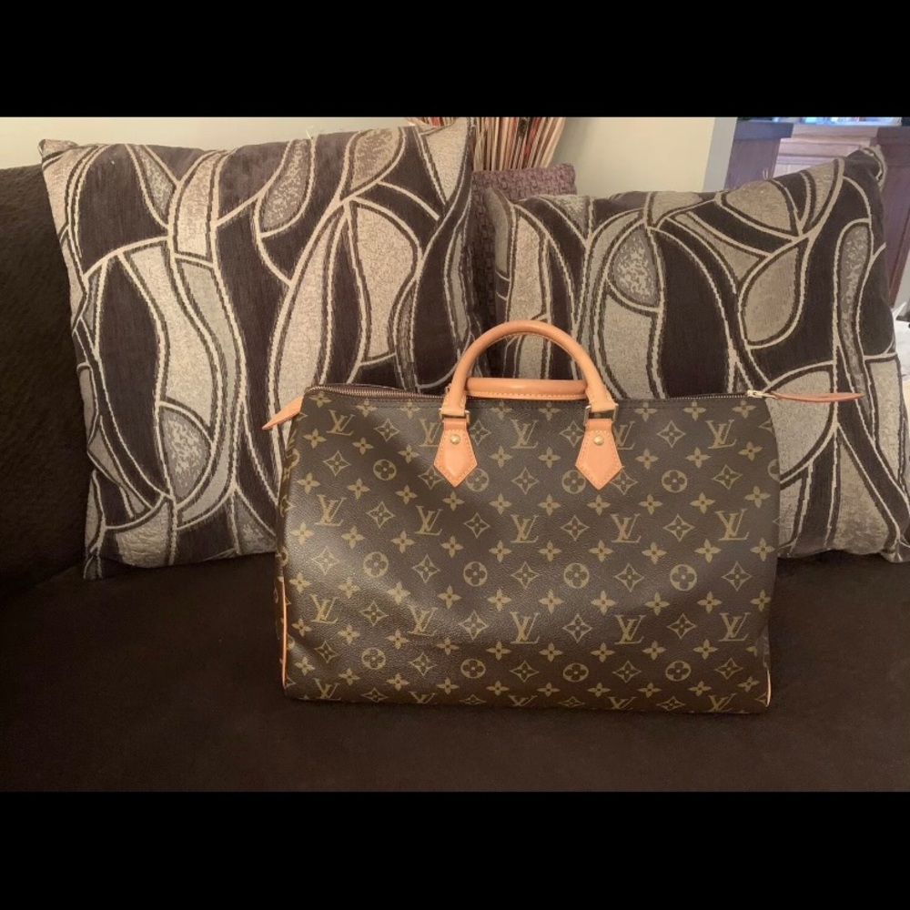 Louis Vuitton speedy 40